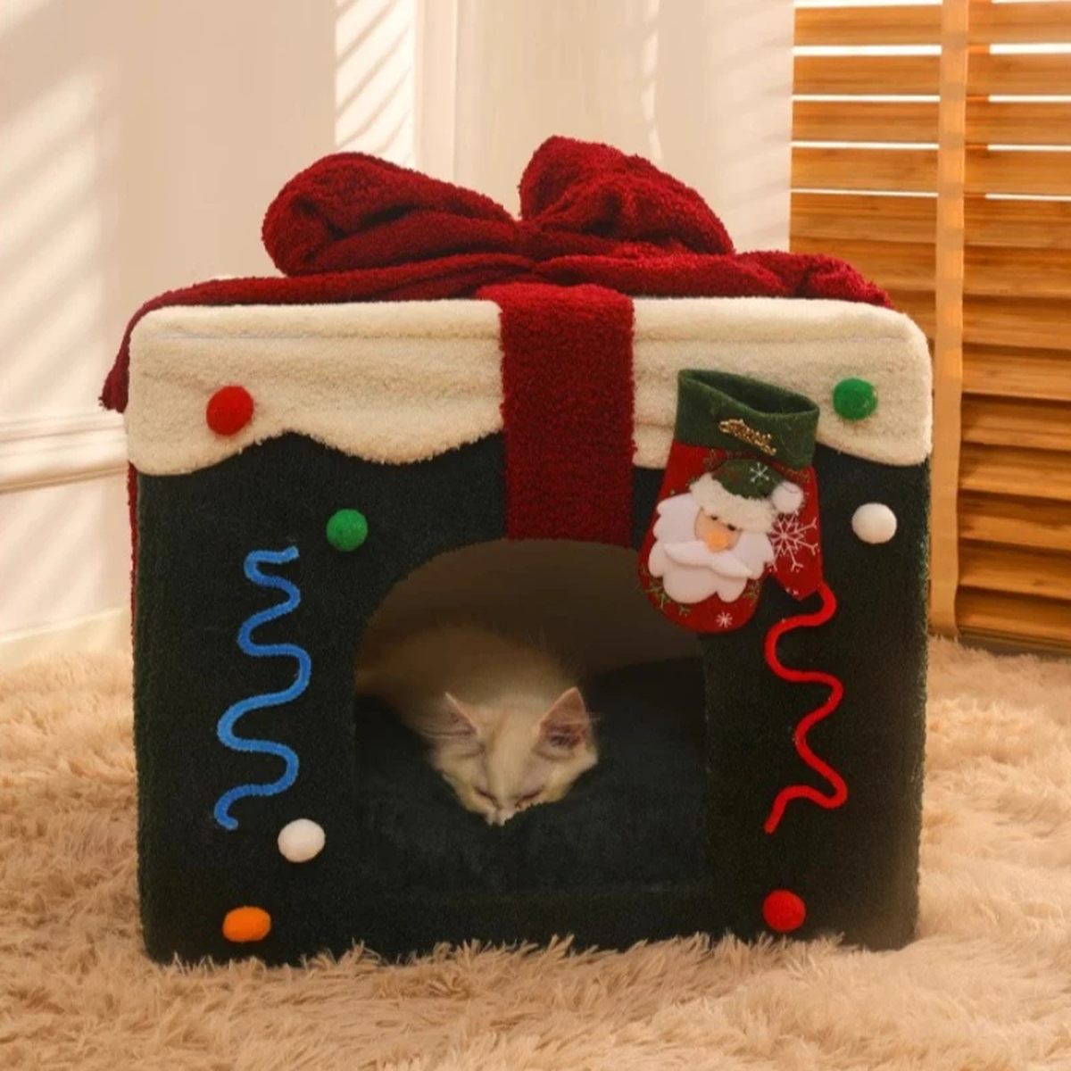 Christmas Gift Box Pet House Bed